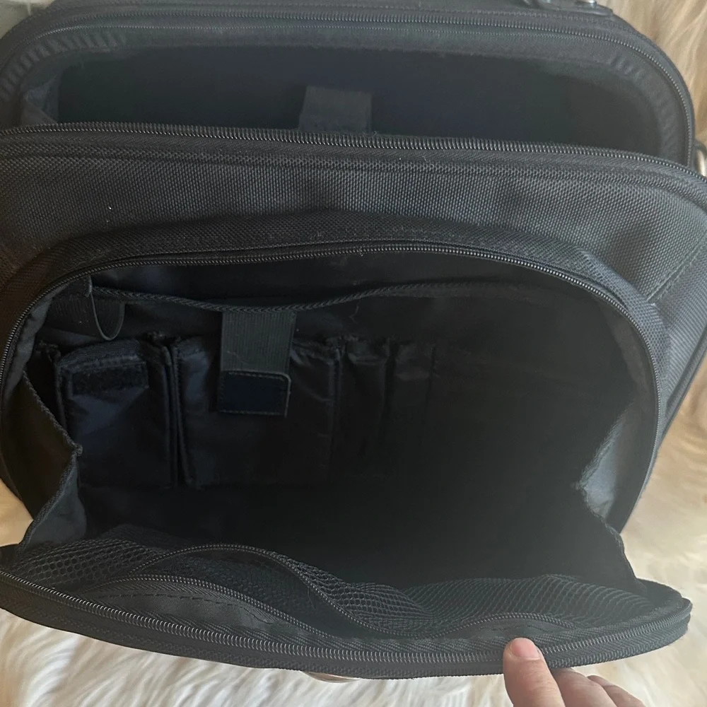 Dell Black Compact Laptop Briefcase with Shoulder Strap